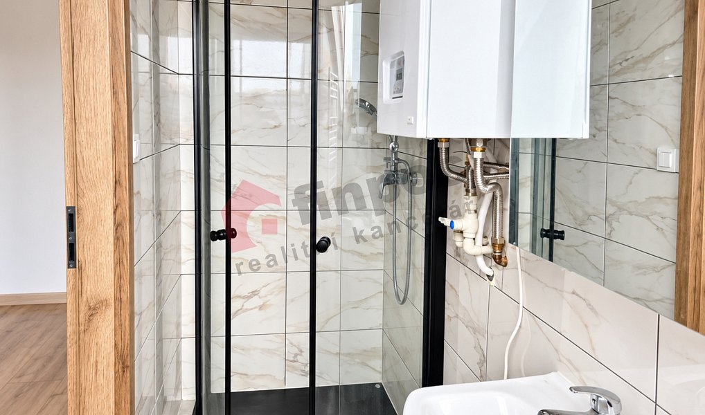 Prodej nájemního domu, činžáku 206 m², Benešov – náhled fotky 13
