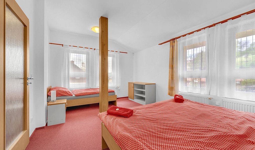 Prodej ubytovacího objektu 159 m², Horní Maršov – náhled fotky 22