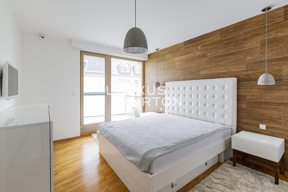 Pronájem bytu 4+kk 116 m² — photo 3