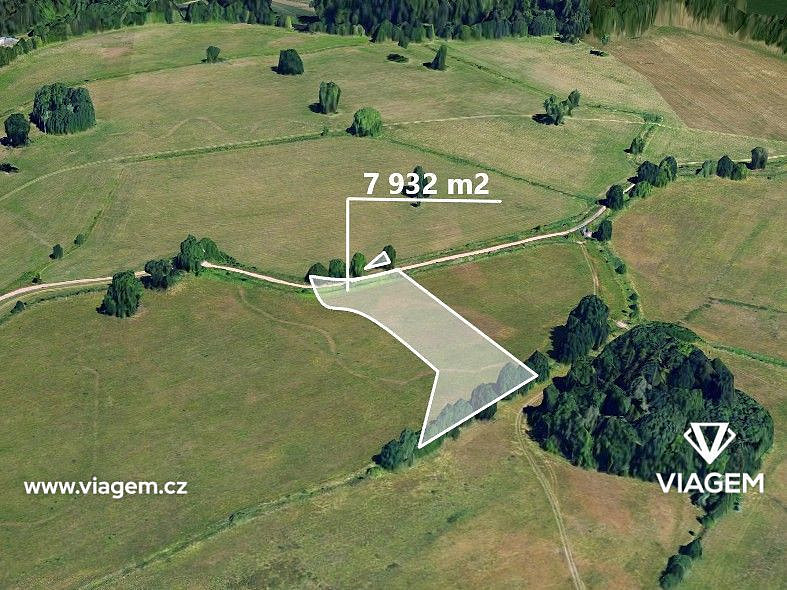 Prodej pole 2 974 m²
