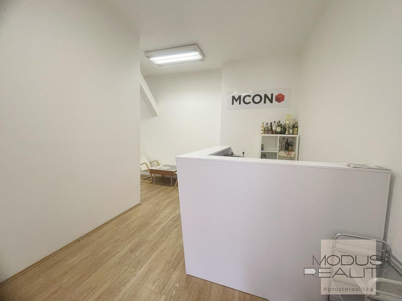 Pronájem kanceláře 180 m²