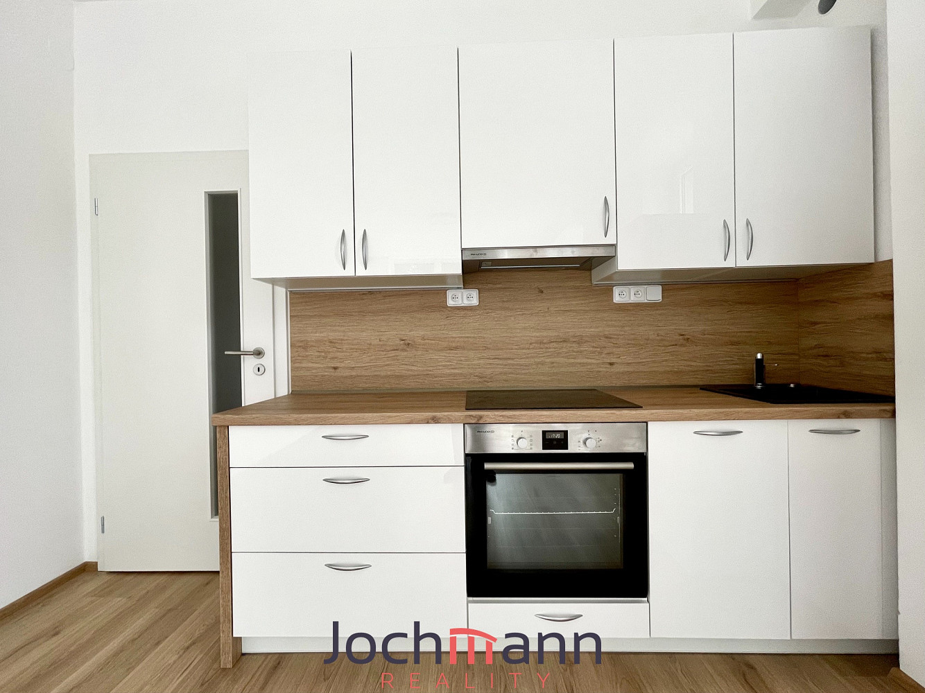 Pronájem bytu 2+kk 48 m² – fotografie 3