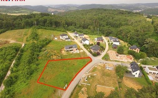 Prodej stavebního pozemku 1 666 m², Vysoký Újezd, okres Beroun