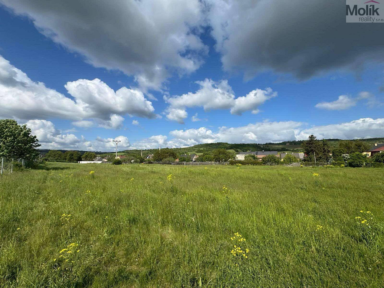 Prodej komerčního pozemku 6 880 m²
