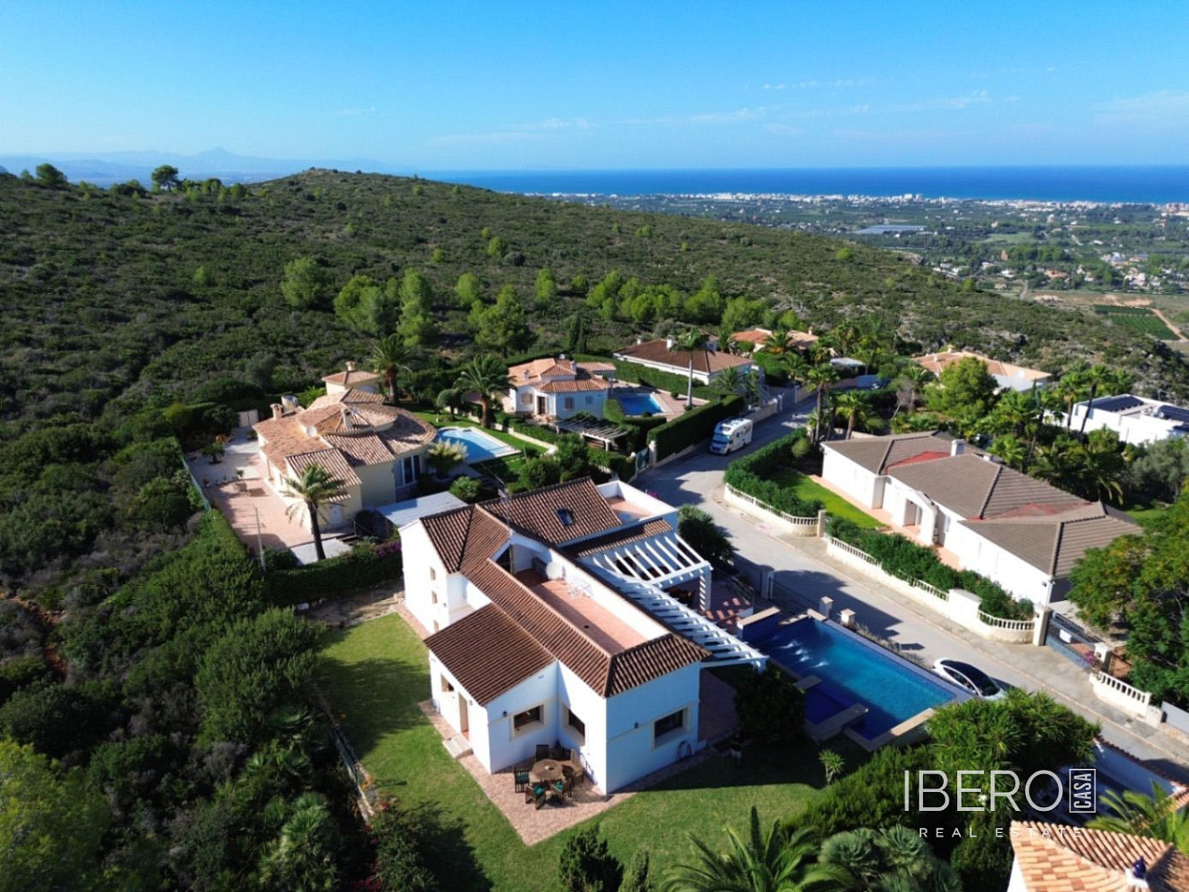 Prodej domu 400 m² s pozemkem 927 m² — photo 4