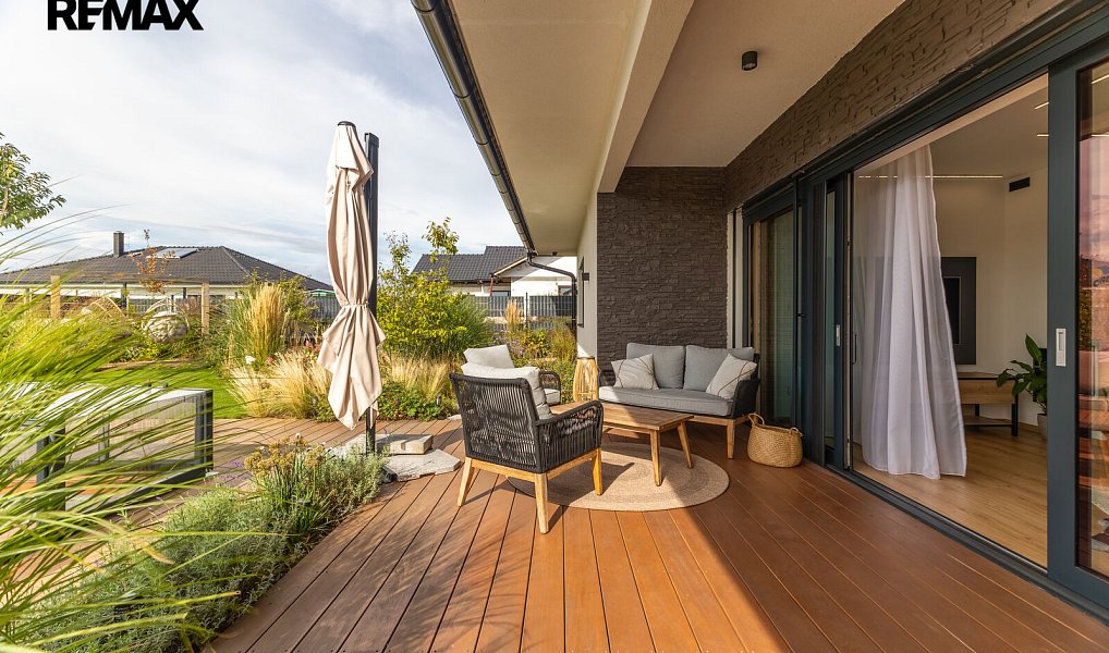 Prodej domu 180 m² s pozemkem 918 m², Černuc – náhled fotky 19