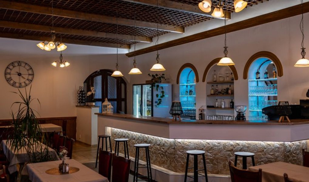 Pronájem restaurace 150 m², Opočno – náhled fotky 11
