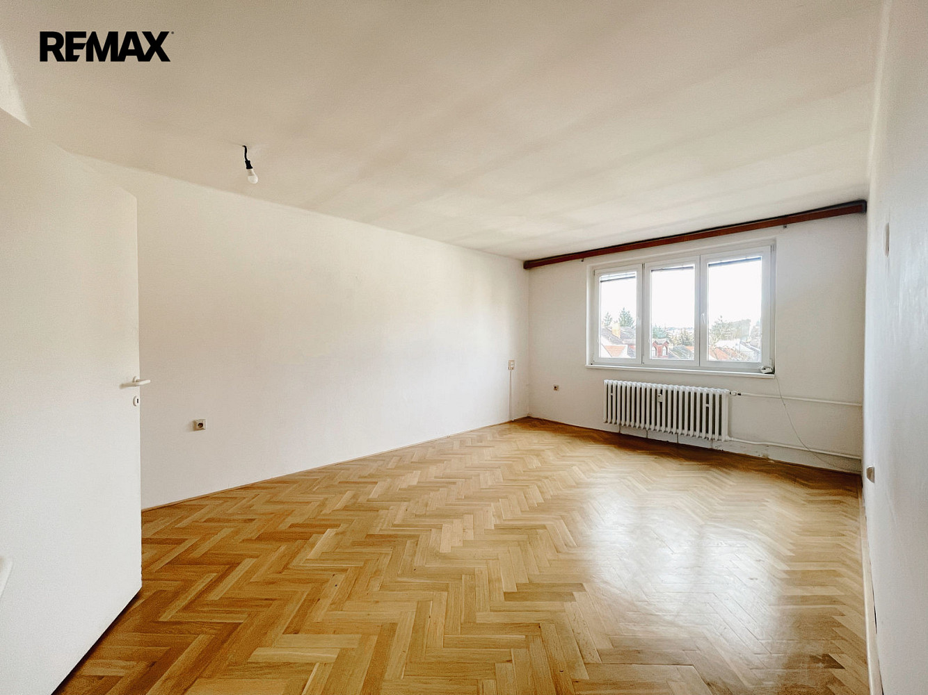 Pronájem bytu 3+1 72 m² – fotografie 3