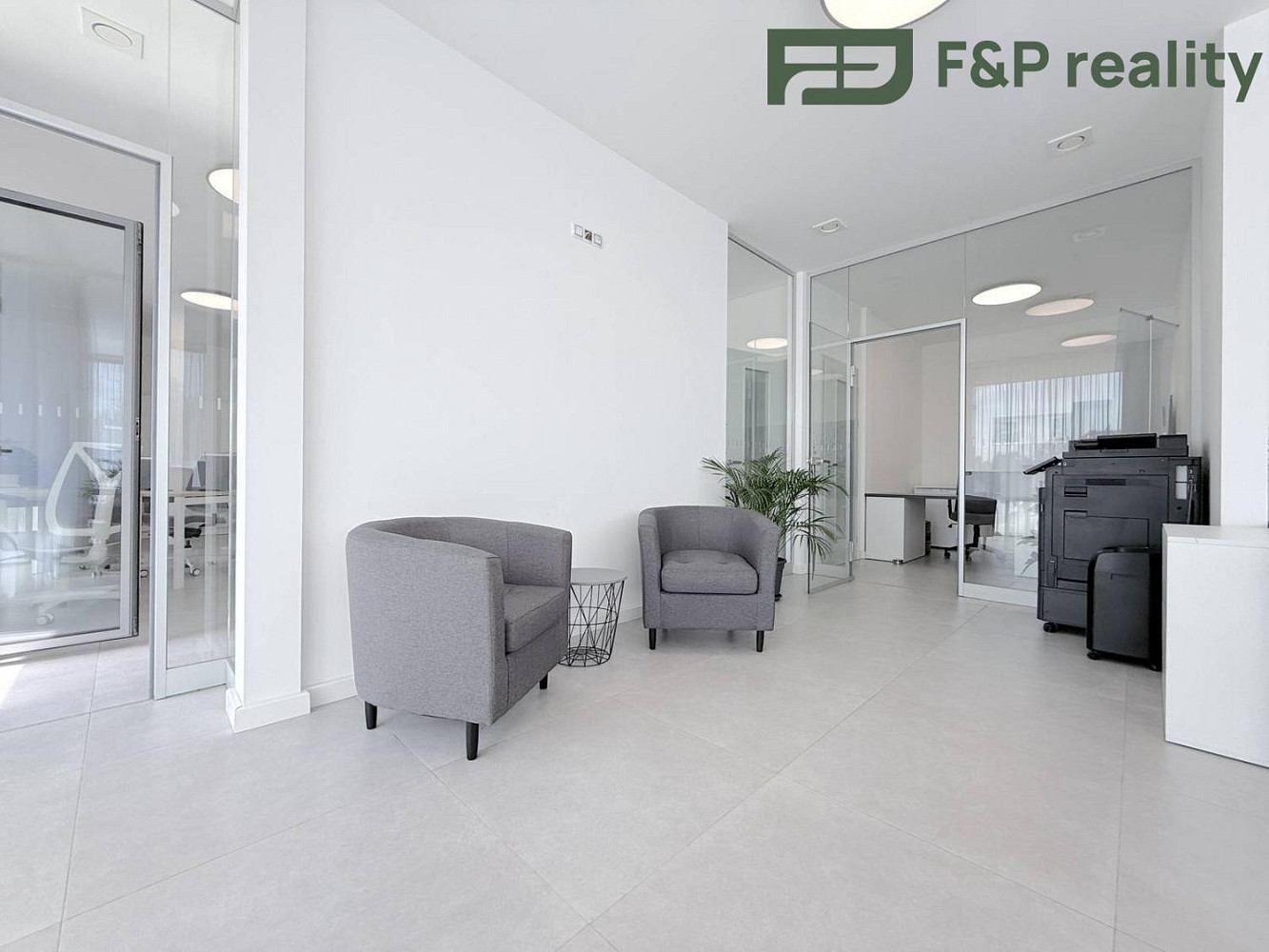 Pronájem kanceláře 122 m² – fotografie 4