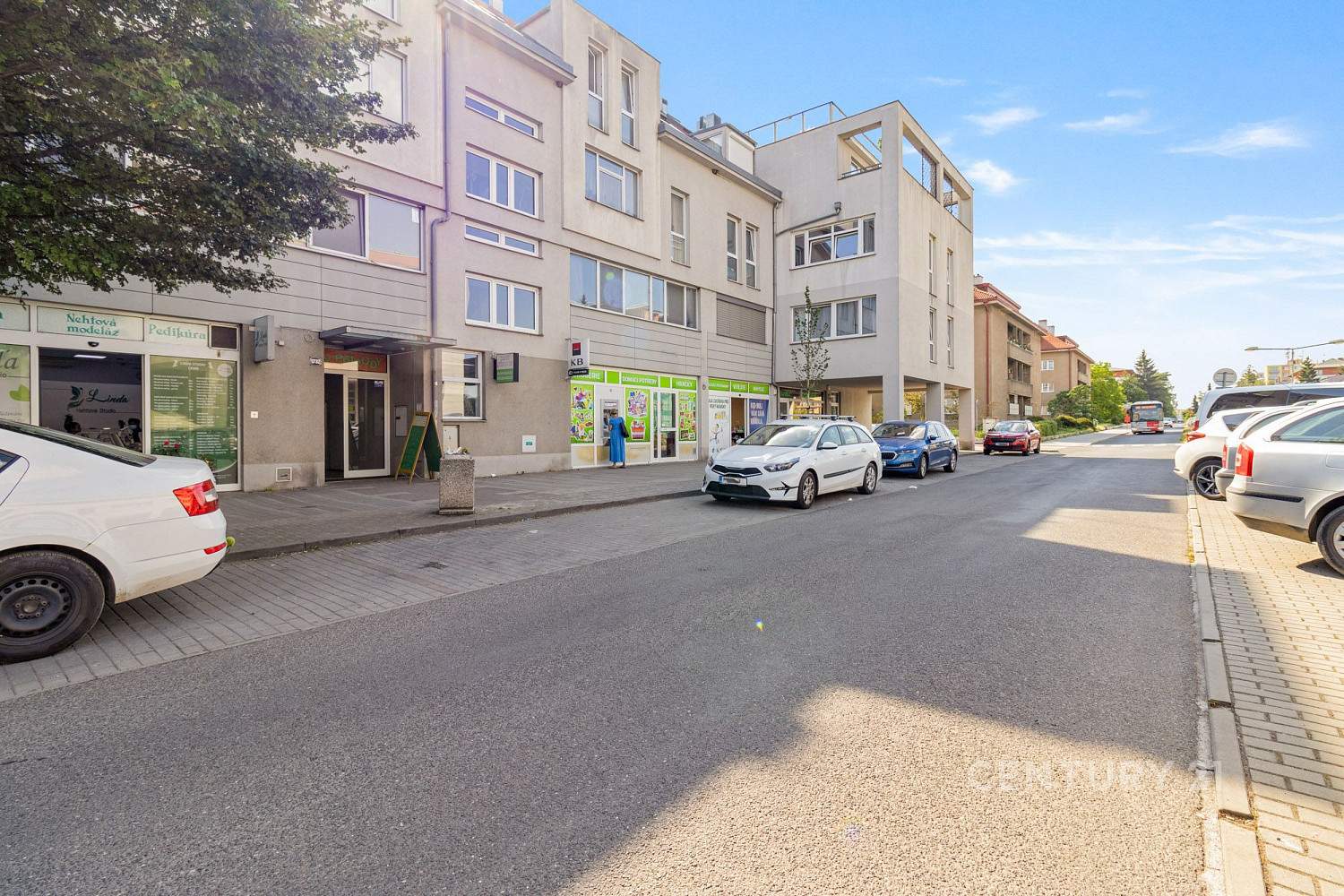 Prodej obchodních prostor 216 m²