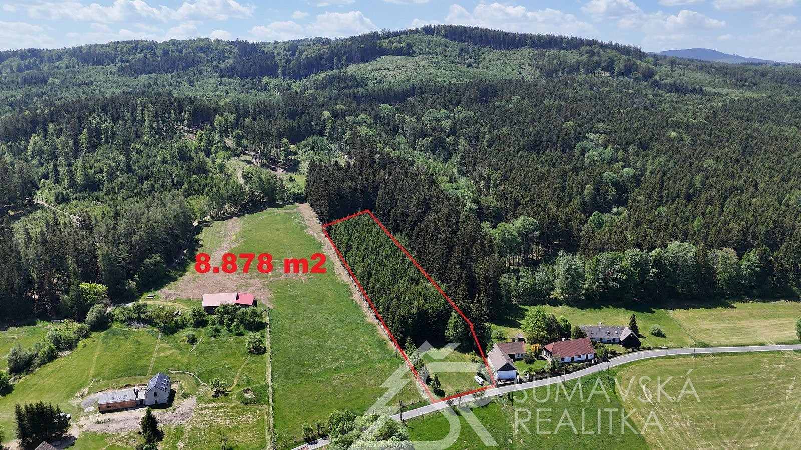 Prodej stavebního pozemku 8 878 m²