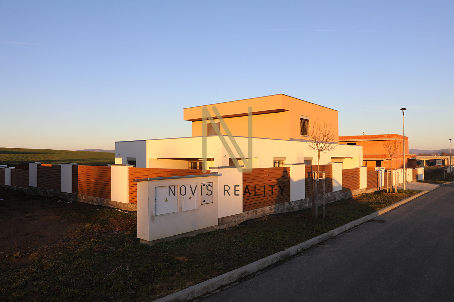 Prodej domu 233 m² s pozemkem 734 m²