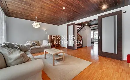 Pronájem domu 244 m² s pozemkem 290 m², Krohova, Praha 6 - Dejvice