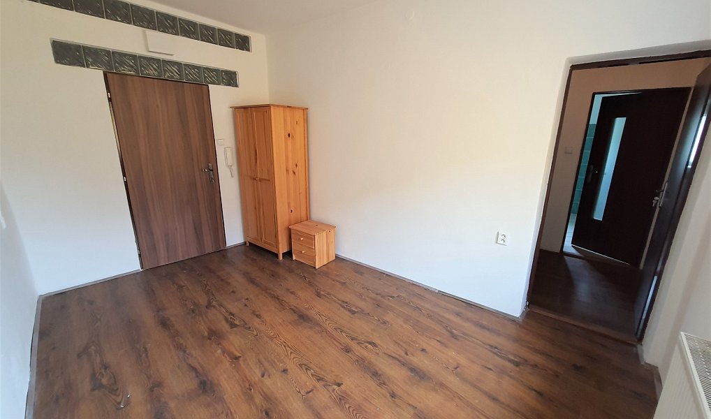 Pronájem bytu 1+kk 19 m², Studnice – náhled fotky 2