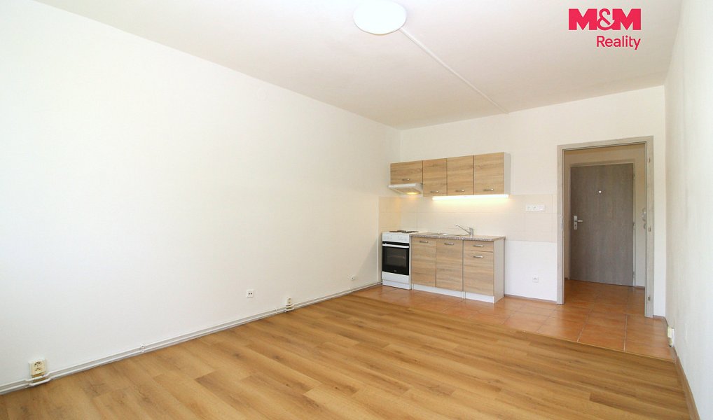 Pronájem bytu 1+kk 25 m², Varnsdorf – náhled fotky 2