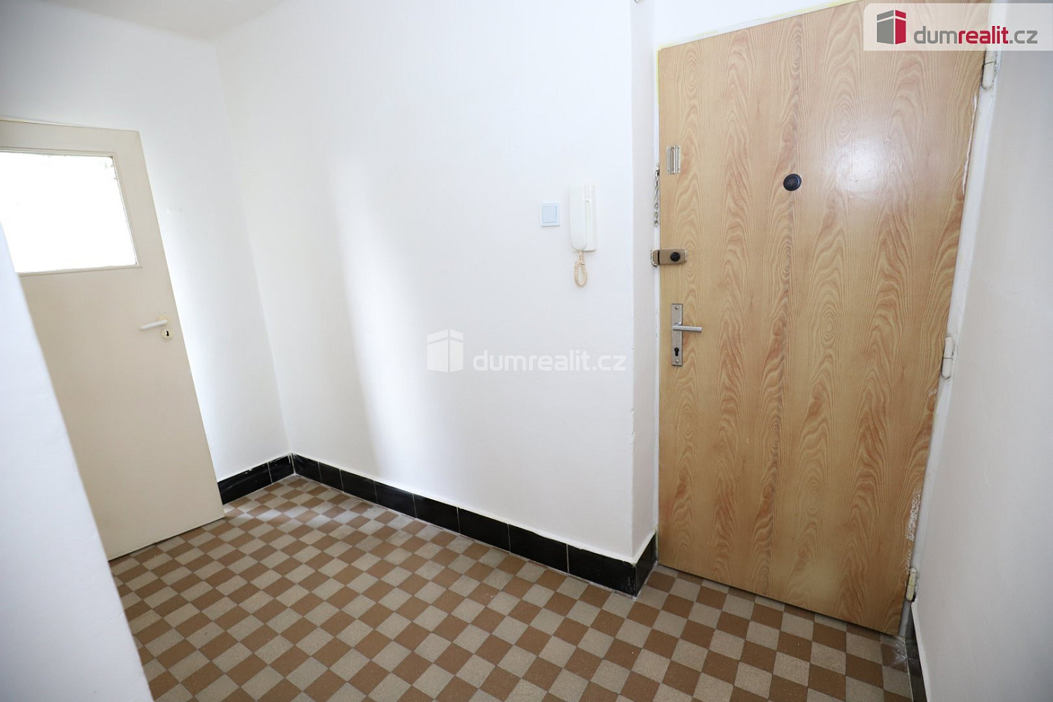 Pronájem bytu 2+1 65 m² – fotografie 5