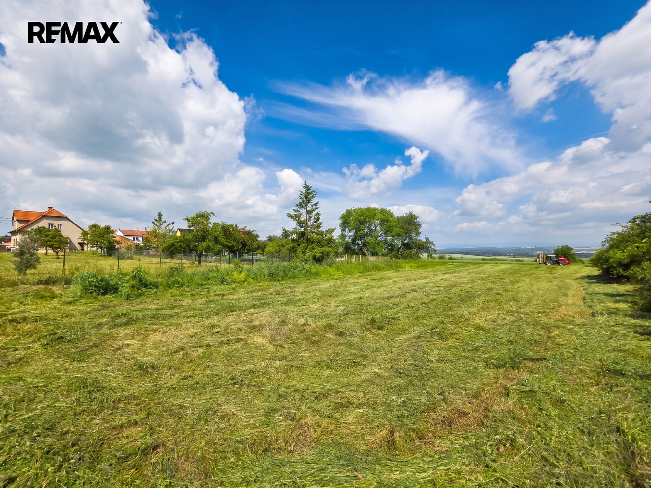 Prodej stavebního pozemku 2 602 m²