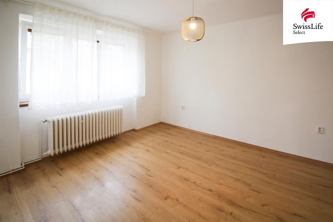 Pronájem bytu 2+1 61 m² – fotografie 3