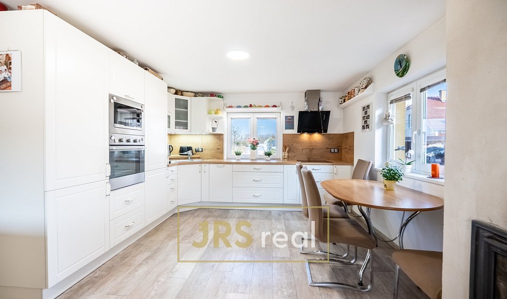 Prodej domu 105 m² s pozemkem 143 m², Šaratice – náhled fotky 6