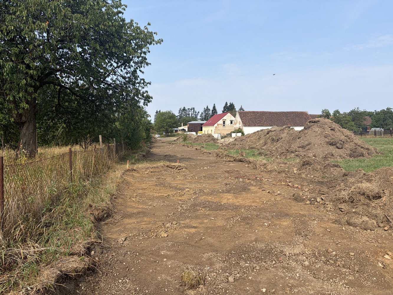 Prodej stavebního pozemku 849 m² – fotografie 5