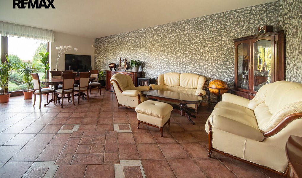 Prodej domu 346 m² s pozemkem 5 794 m², Troubsko – náhled fotky 8