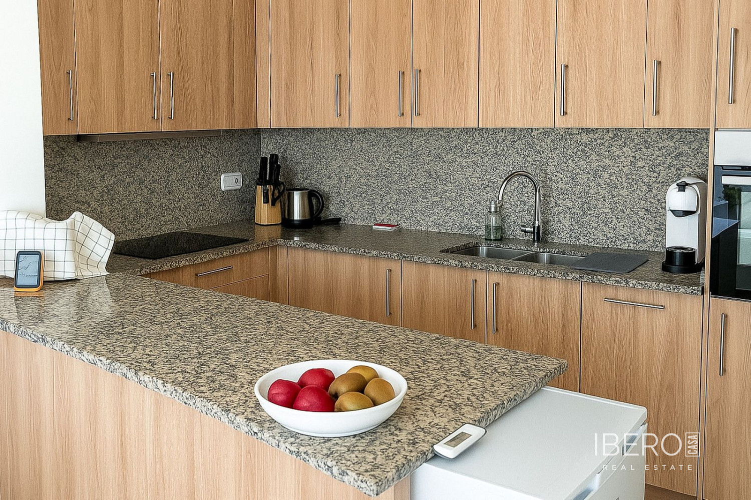 Prodej domu 195 m² s pozemkem 800 m² — photo 3