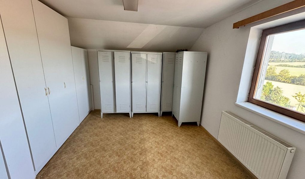 Prodej domu 370 m² s pozemkem 926 m², Řehenice – náhled fotky 5