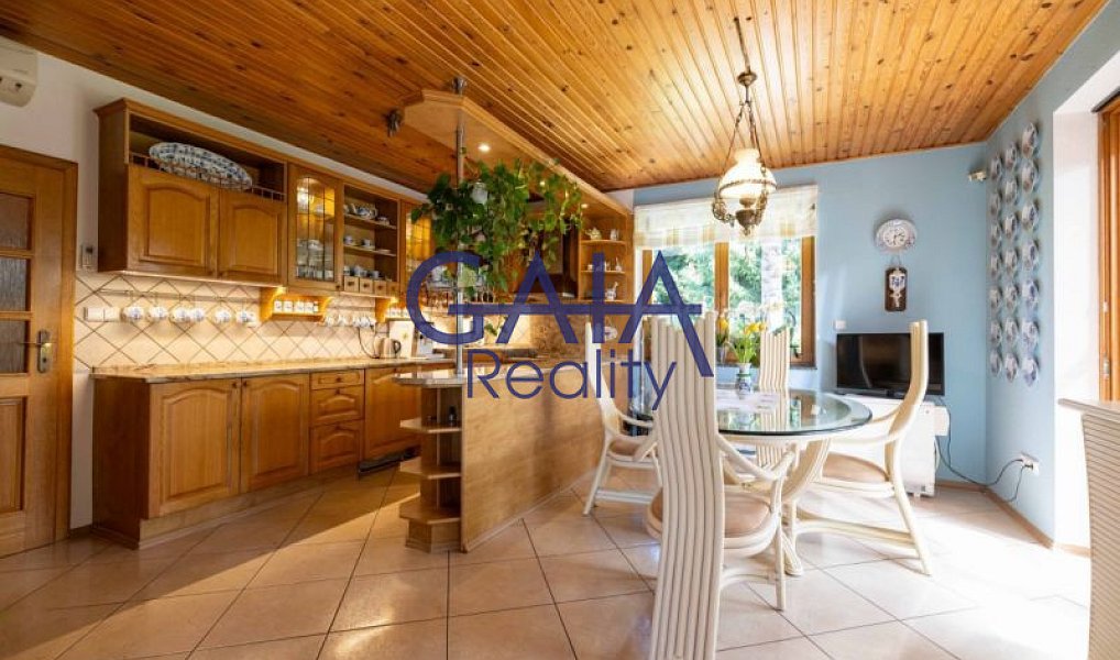 Prodej domu 354 m² s pozemkem 3 088 m², Strážovice – náhled fotky 2