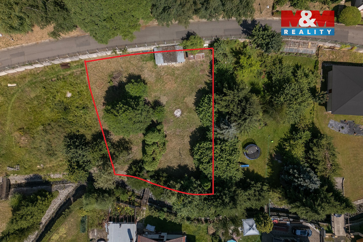 Prodej stavebního pozemku 876 m² – fotografie 2