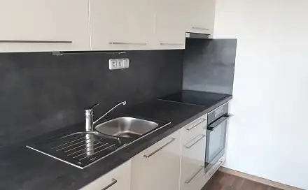 Pronájem bytu 2+kk 39 m², Bělocerkevská, Praha 10 - Vršovice