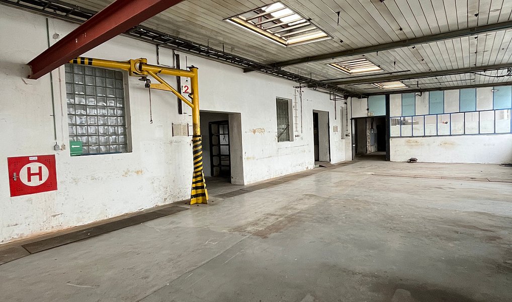 Pronájem výrobních prostor 700 m², Beroun – náhled fotky 4