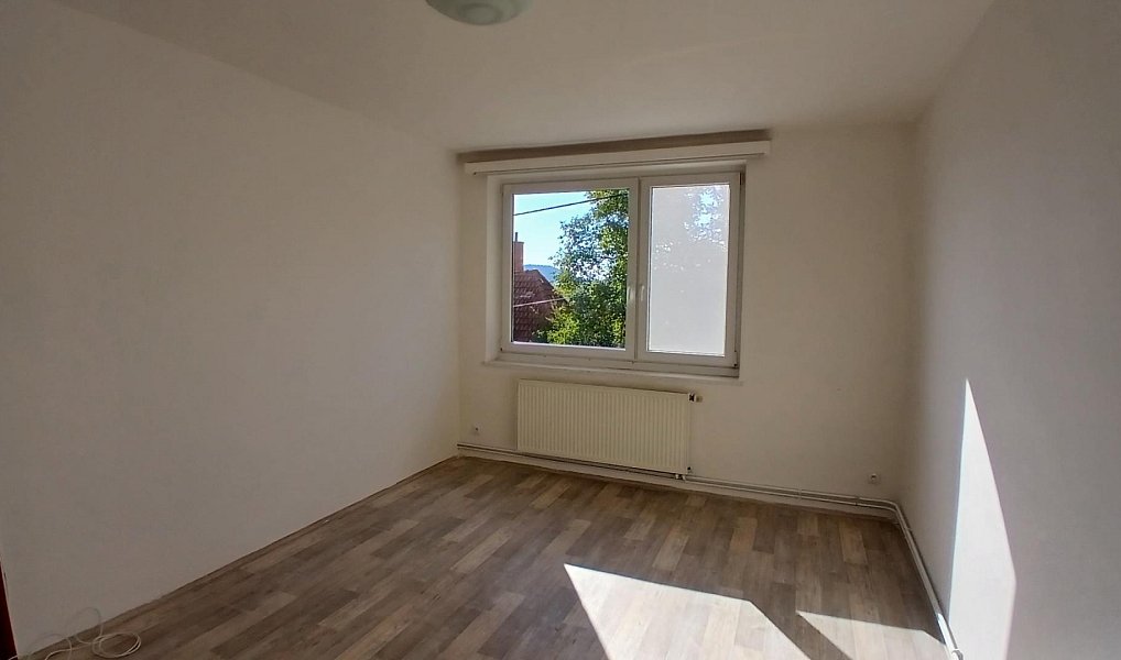 Prodej bytu 3+1 82 m², Lomnice – náhled fotky 10