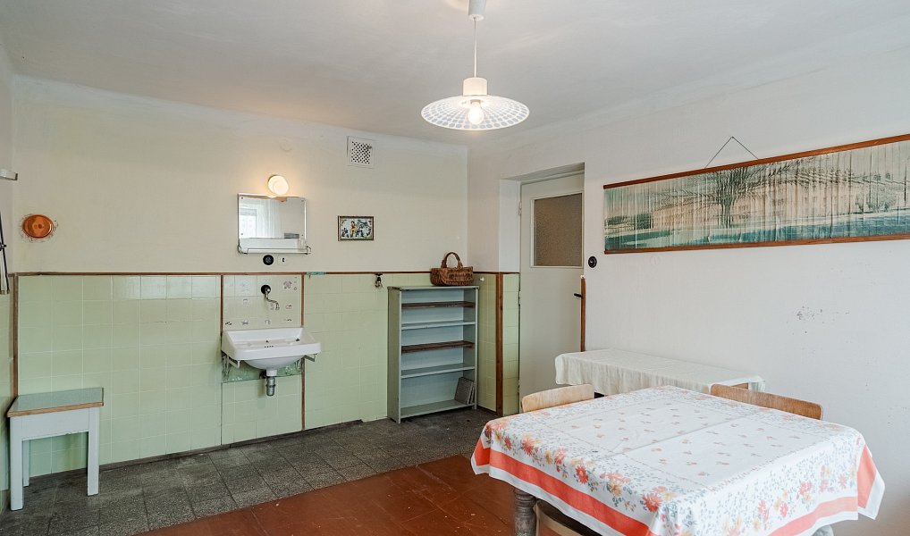 Prodej domu 200 m² s pozemkem 375 m², Skořenice – náhled fotky 58