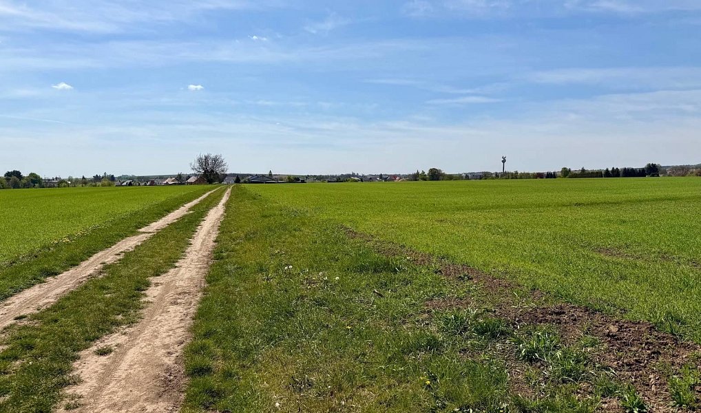 Prodej pole 5 596 m², Slatinice – náhled fotky 2