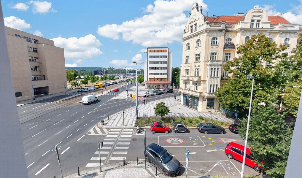 Pronájem bytu 3+kk 110 m², Praha – náhled fotky 8