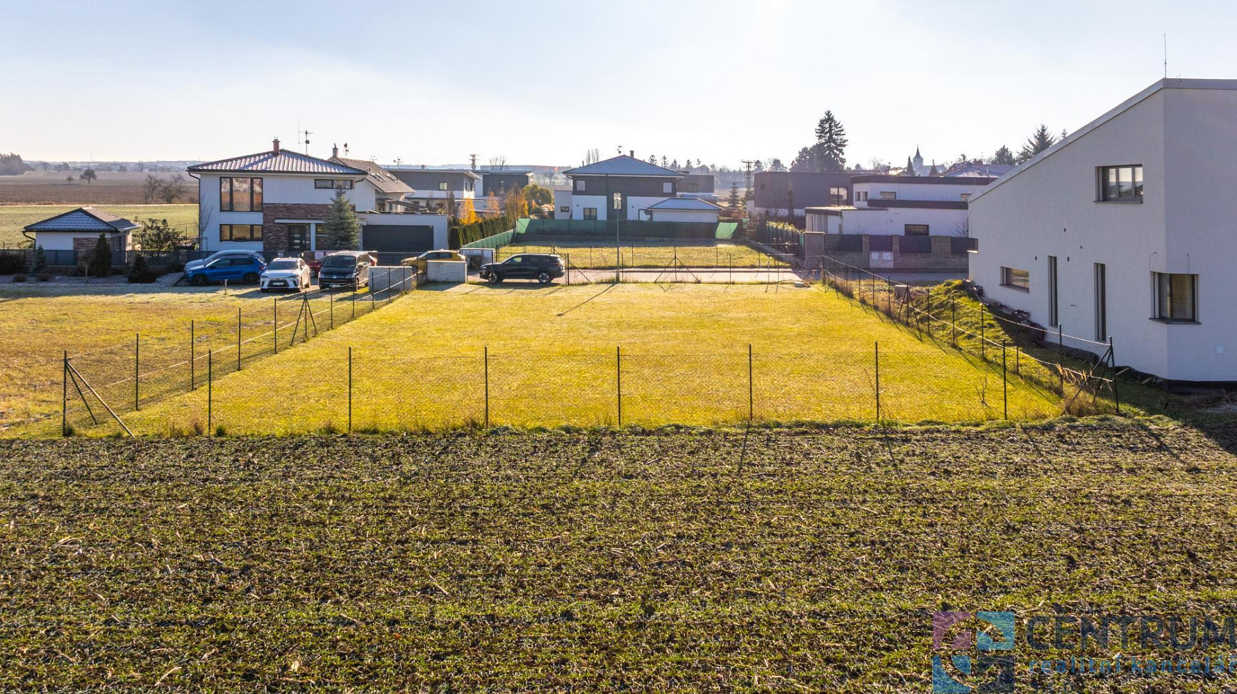 Prodej stavebního pozemku 759 m² – pohled 2