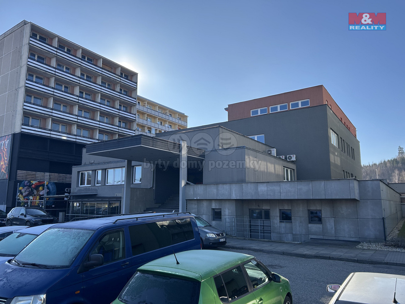 Pronájem obchodních prostor 978 m²
