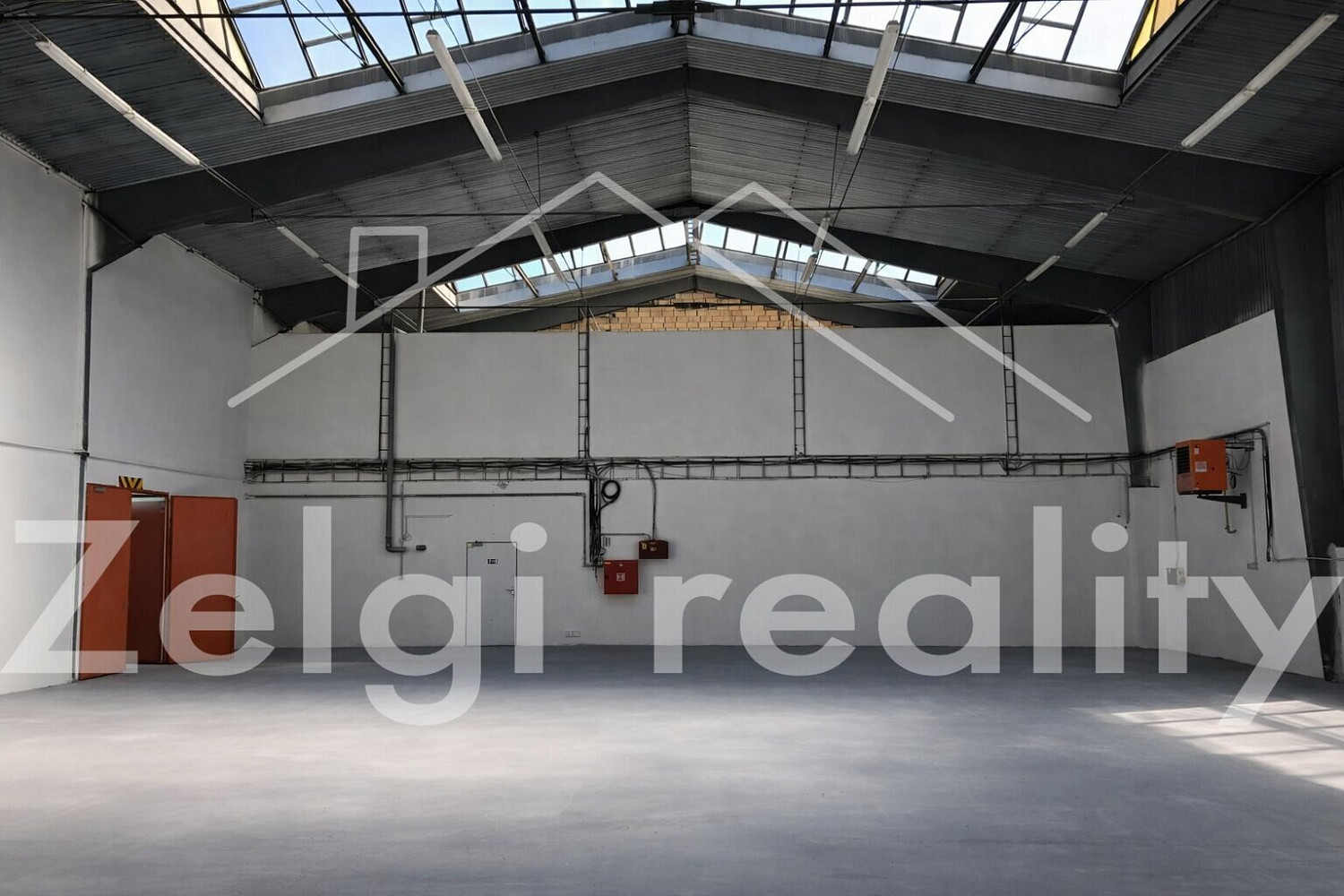 Pronájem skladovacích prostor 1 705 m² – fotografie 2