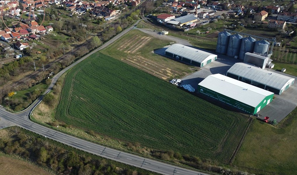 Prodej komerčního pozemku 2 380 m², Vranovice – náhled fotky 9