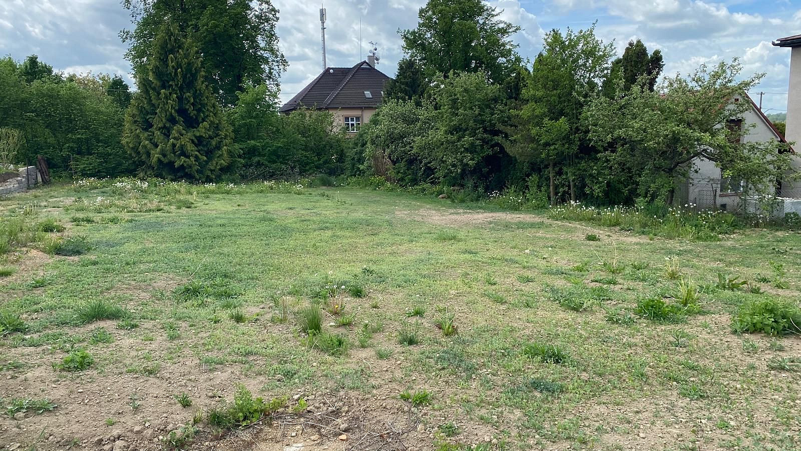 Prodej stavebního pozemku 865 m² — photo 3