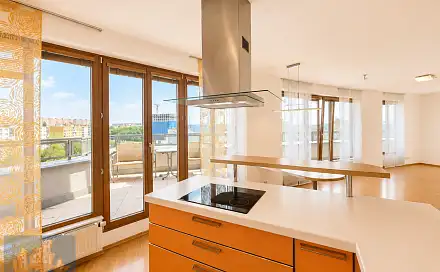 Pronájem bytu 3+kk 102 m²