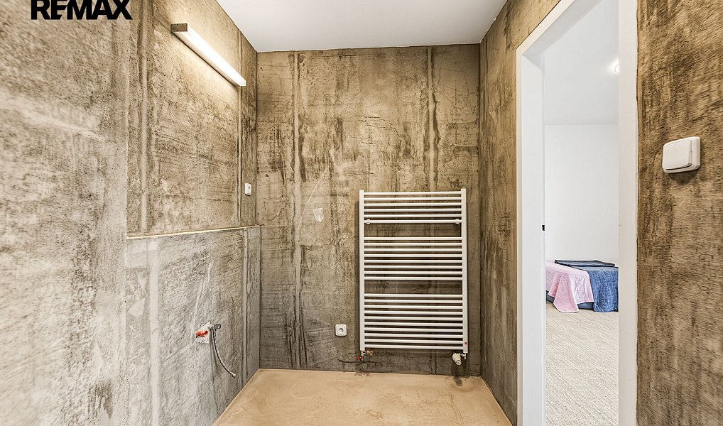 Prodej bytu 3+1 91 m², Praha – náhled fotky 32