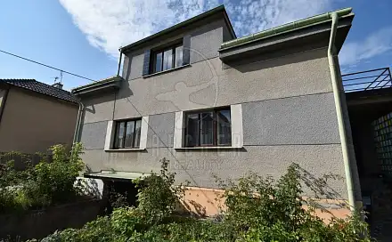 Prodej domu 240 m² s pozemkem 1 199 m², Lhotská, Praha 9 - Horní Počernice