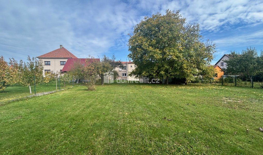 Prodej domu 235 m² s pozemkem 1 218 m², Radovesnice II – náhled fotky 4