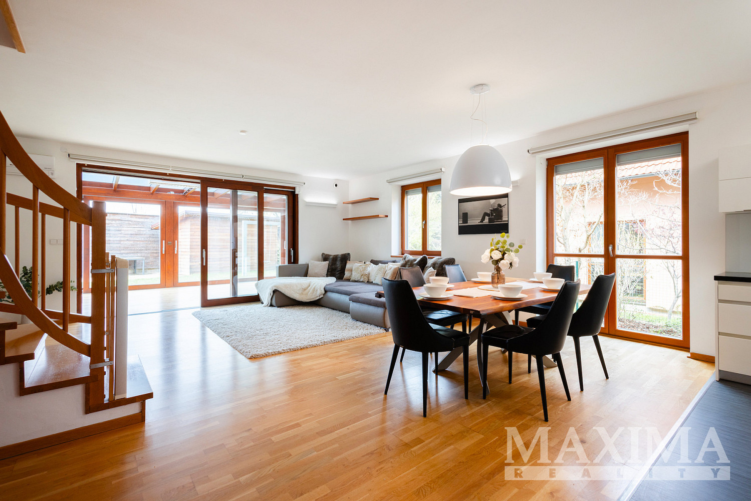 Prodej domu 161 m² s pozemkem 384 m² – fotografie 3