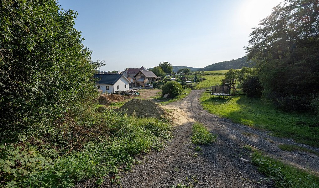 Prodej stavebního pozemku 824 m², Závist – náhled fotky 7