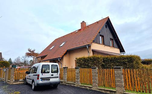 Prodej domu 140 m² s pozemkem 1 034 m², Karolíny Světlé, Varnsdorf, okres Děčín