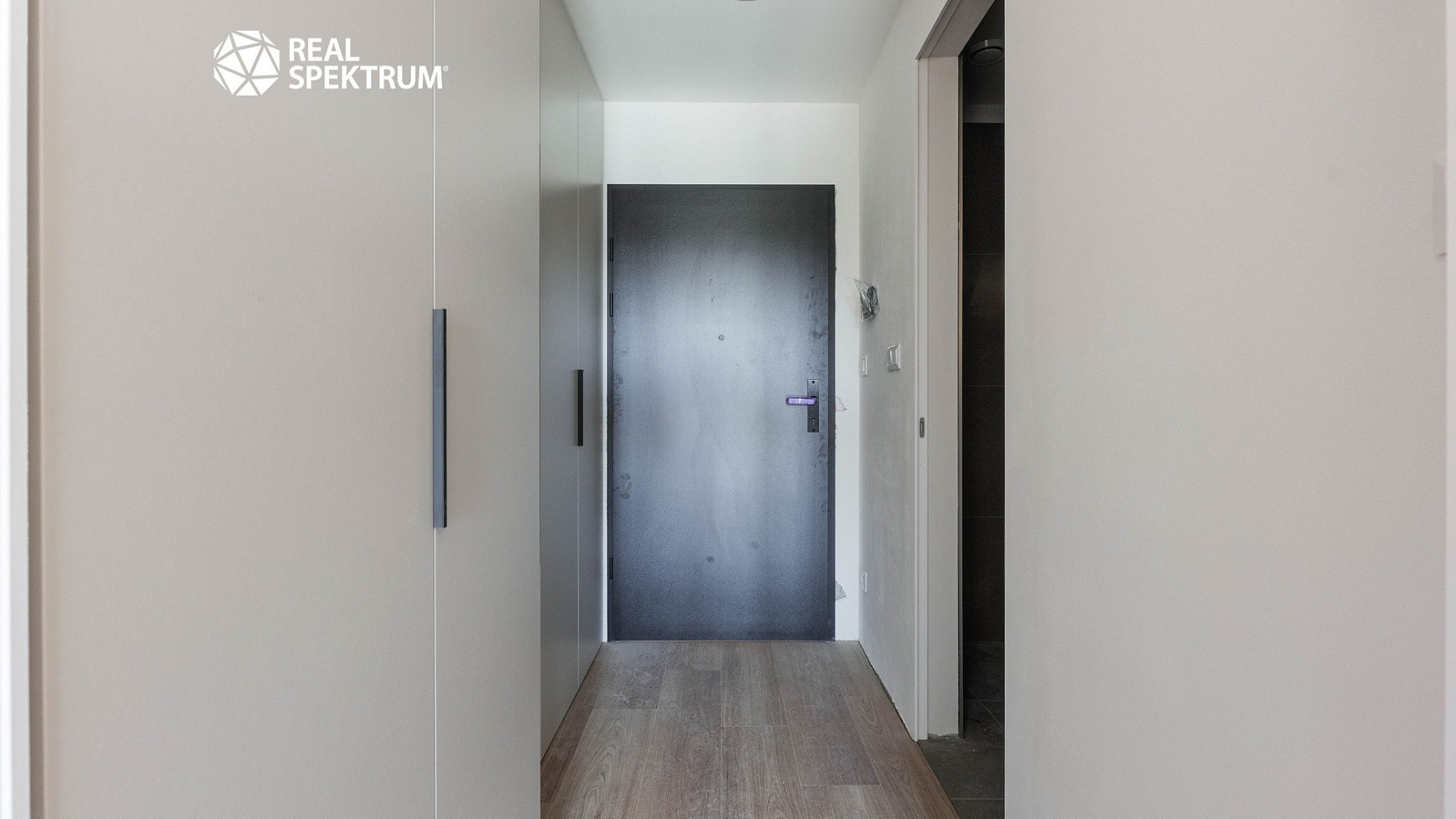 Pronájem bytu 1+kk 23 m² – fotografie 5