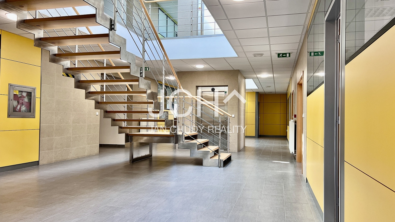 Pronájem obchodních prostor 16 m² – fotografie 3