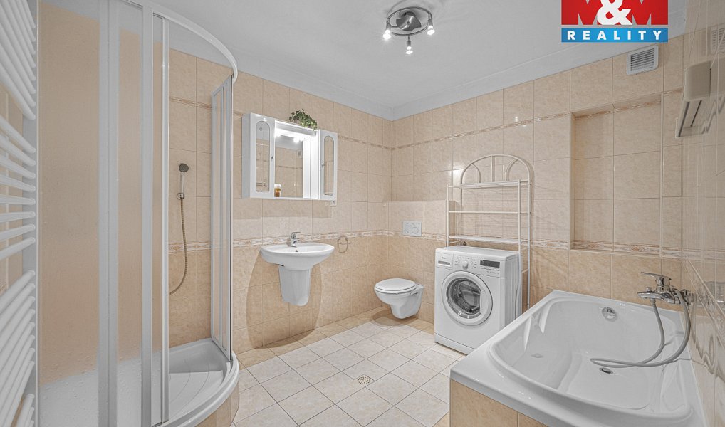 Prodej domu 374 m² s pozemkem 4 508 m², Sulice – náhled fotky 24